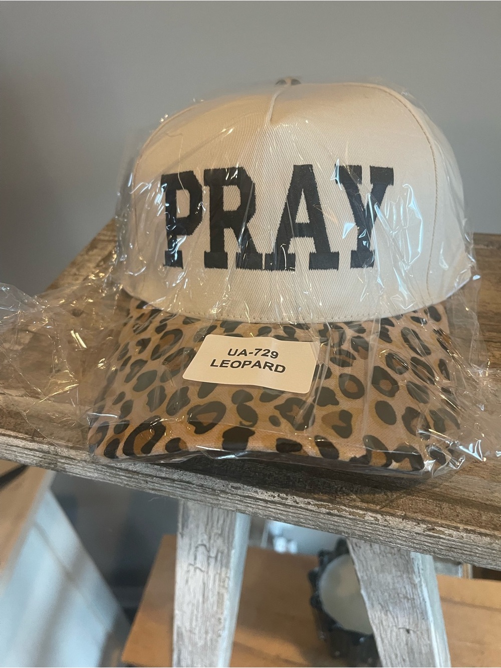 “PRAY” Embroidered Snapback Hat with Leopard Brim(unisex)